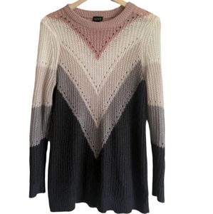 Fall Find! 🍂🍁Torrid! Beautiful excellent condition color block sweater